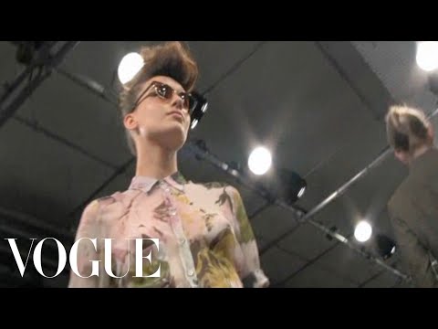 Paul Smith Ready to Wear Spring 2011 Vogue Fashion Week Runway Show