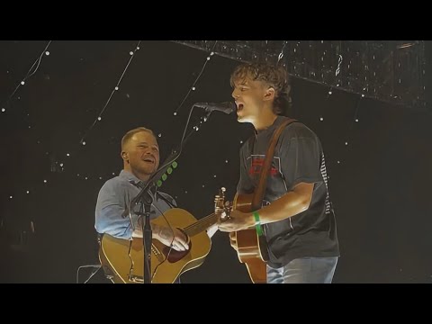 Lucas Mason plays Heading South with country singer Zach Bryan