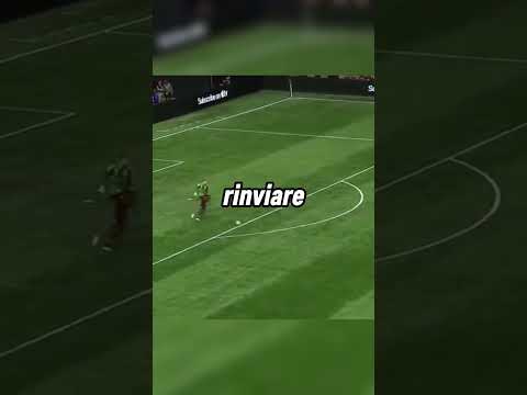 Questo giocatore è un genio guarda come a rubato il pallone al portiere 🤯#football #goalkeeper