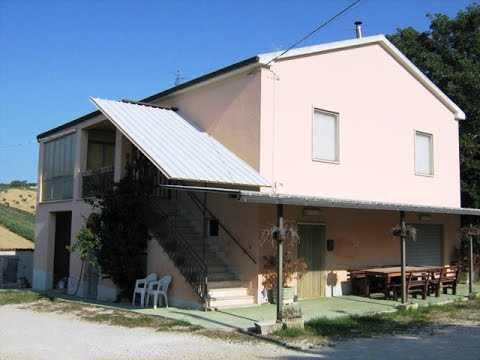Country house with land and olive grove - Morro d'Oro, Abruzzo