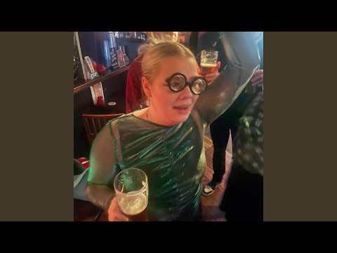 FÚSI ÆTLAR AÐ DANSA