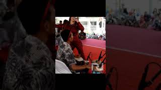 Download lagu Pemain gendang digoyang Nita Talia #short #rovistanada #nitatalia #dangdutkoplo mp3 Download lagu Pemain gendang digoyang Nita Talia #short #rovistanada #nitatalia #dangdutkoplo mp3