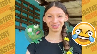 TENTE NÃO RIR: OS MELHORES MEMES DA INTERNET