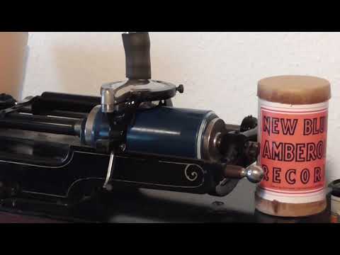 New Blue Amberol 5276: Country bred and chicken fed - Dale Wimbrow & Rubeville Tuners (1926)