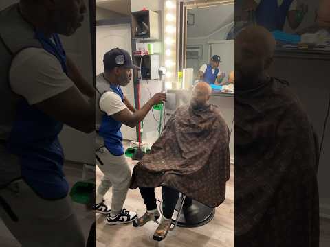 QUEENZFLIP GETS TROLLED BY HIS BARBER WITH ALCOHOL!! WHILE DANCING TO SUPERCAT