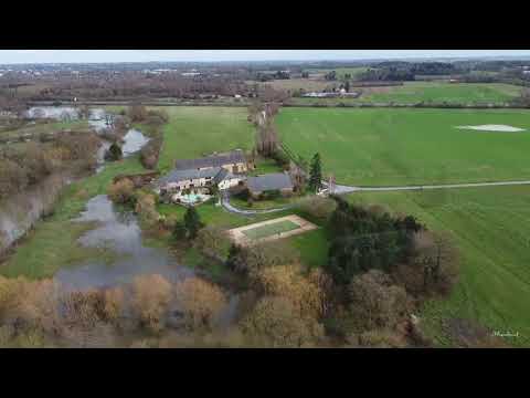 La Seiche en crue à Chartres de Bretagne