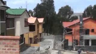preview picture of video '6 Casas en Condominio Cota Cota'