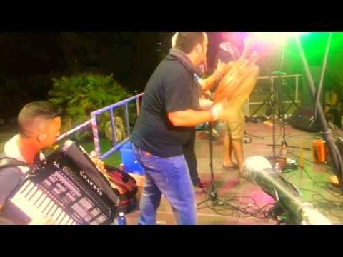 Terraemares Live ....... tammorriata al festival "Zingaria 2013"