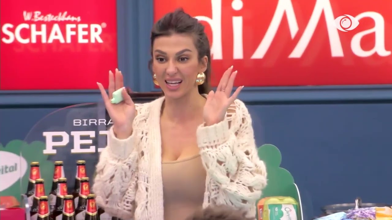 “Të qeshi fytyra kur ai tha…”/ Krisa debaton me Loredanën: Mua më duket çmenduri…