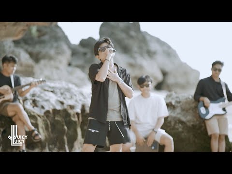 Juicy Luicy - Tanggung Jawab (Live) | Acoustic Session