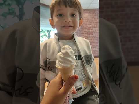 maruf and zohaan ne 1st time softy icecream khaye #icecream #softyicecream #shorts