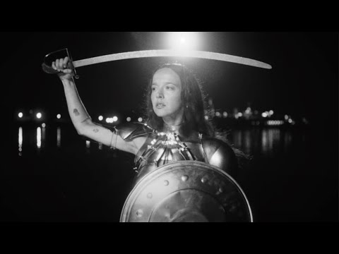 Brodka WAWA: Brodka - Spotkanie z Warszawą (Official Video)