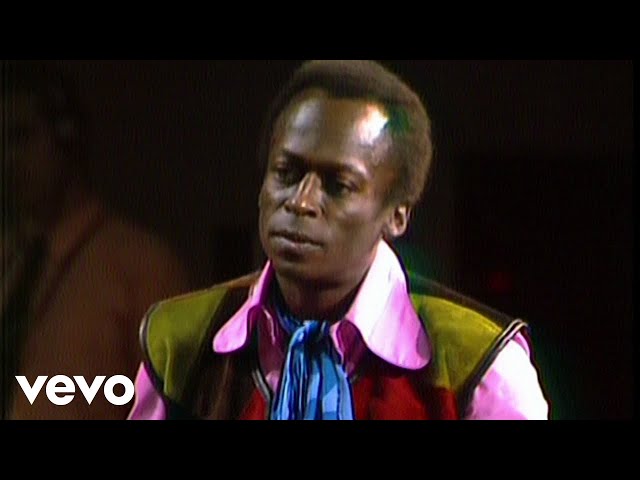 Miles Runs The Voodoo Down (Live In Copenhagen)