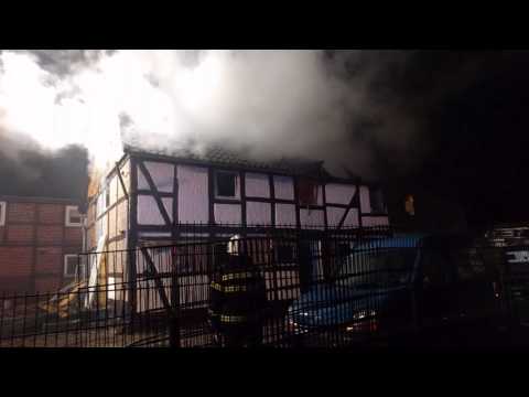 Feuer vernichtet Haus in Lengede