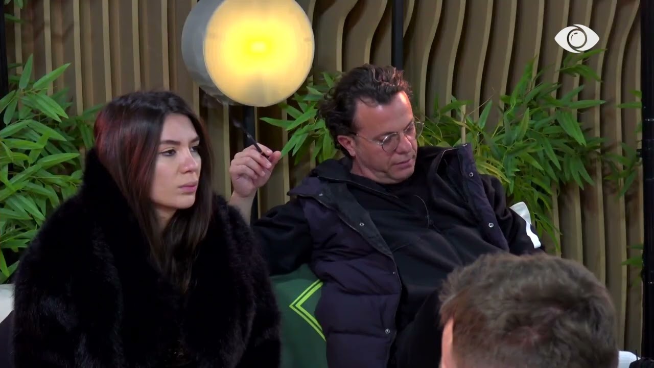 “Po mundoheshit të lanit veten duke na nxjerrë ne hajdut”/ Gjesti debaton me banorët e grupit tjetër