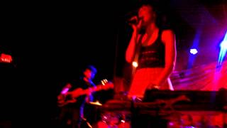 Polica dark star live