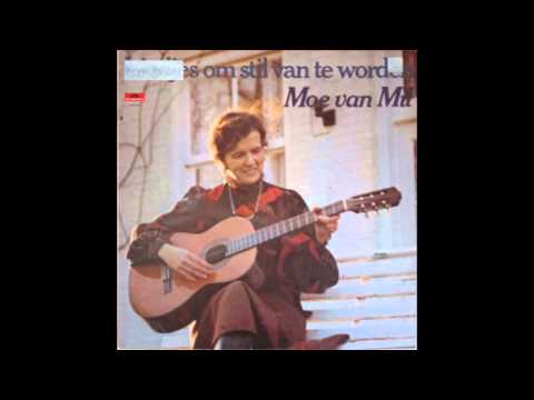 download lagu mp3 mp4 Moe Van Mil, download lagu Moe Van Mil gratis, unduh video klip Moe Van Mil