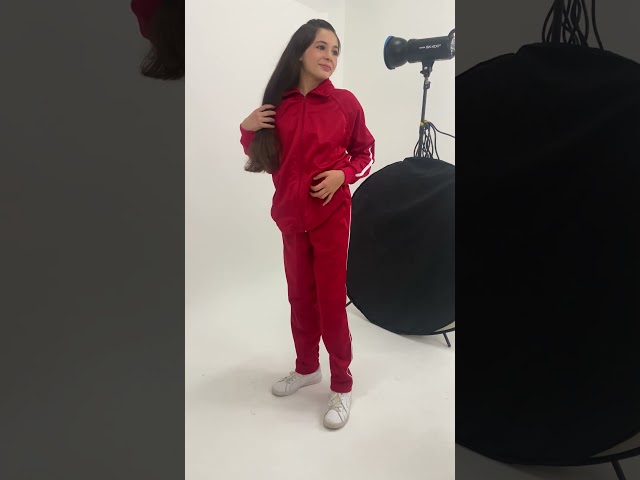 Vídeo relacionado con Champion Pantalones Deportivos Legacy con Logotipo Grande para niño, Azul (Bs501), 11-12 años