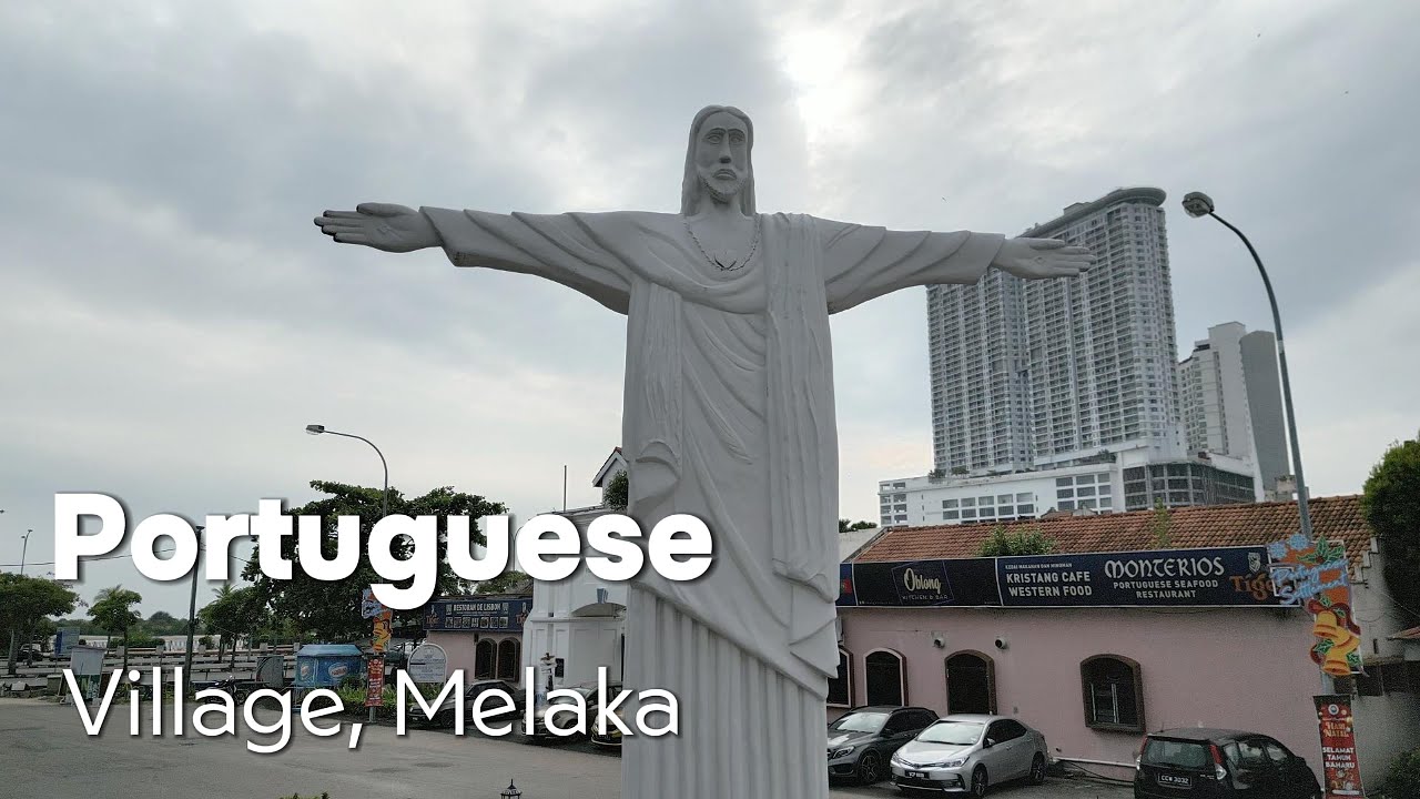 Stroll through Melaka’s Portuguese Settlement and enjoy its vibrant coastal vibes.