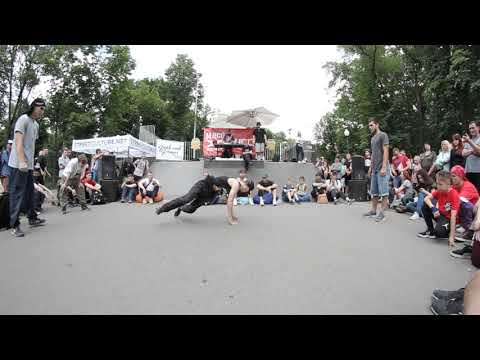 Tim One & Tvik VS Tazzmanio & Apache | Footwork battle final | Банка фанка 2018