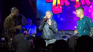 Download lagu PASTO SALMA SALSABIL , live at Mystery Lounge & Bar, Jakarta 8 Nov 2025. Pasto Present mp3 Download lagu PASTO SALMA SALSABIL , live at Mystery Lounge & Bar, Jakarta 8 Nov 2025. Pasto Present mp3