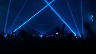 simple and clean virtual self @ echostage