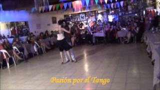 LUCILA BARDACH y MARCELO LAVERGATA Bailando la Milonga SACACHISPAS en la Milonga CHE PAPUSA