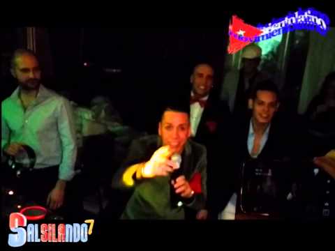 Movimientolatino a Salsilando - JOHNNY VAZQUEZ - AZAFATA dal Vivo