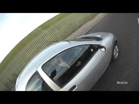 OY06 BMZ - On the phone