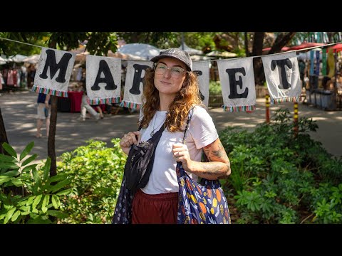 Compras de sábado de manhã no mercado Jing Jai (Chiang Mai, Tailândia)