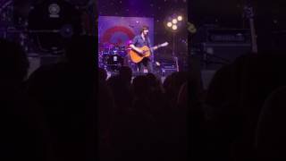 Charlie Worsham live Love Don't Die Easy