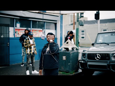 CertifiedCed - Popping Champagne | Street Performance