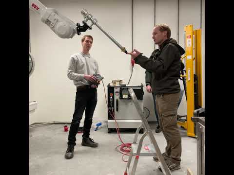 Installation of concrete printing robot (TCP)