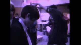 Bài hát Crescent Moon - Nghệ sĩ trình bày Die In Cries / ダイインクライズ