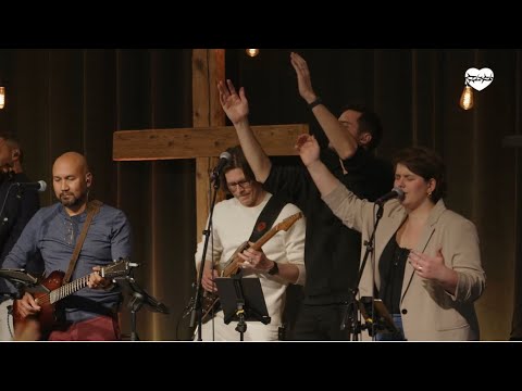 Digne est l’Agneau / Personne n’est comme Lui /  Couronnons le Roi de Gloire -Gospel Wave Music Live