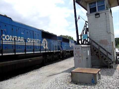 MUST SEE!!! ALL CONRAIL LASH-UP AT BLUE ISLAND!!!