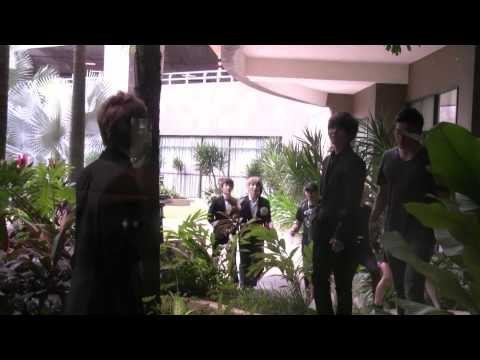 111203 Super Junior & Miss A going out of the Press Conference