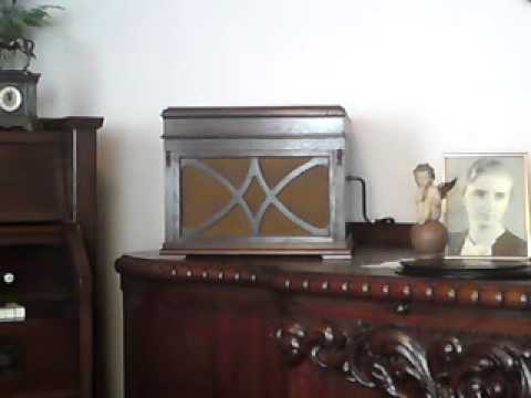 IN DER HIMMELBLAUEN, KLEINEN LIMOUSINE (Foxtrot), gesungen vom Schuricke-Terzett (1939)