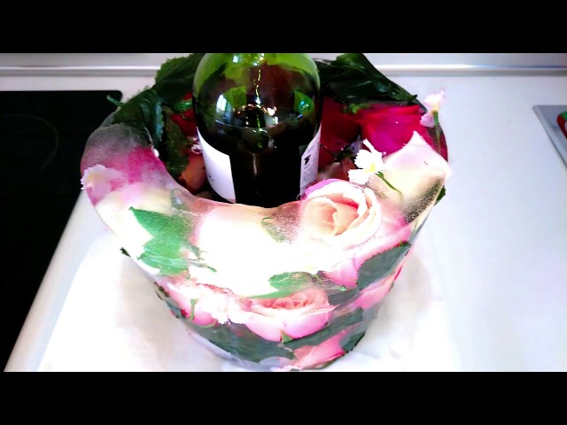 Vídeo relacionado con NEIQIUWING Cubitera grande de rosas 3D para cubitos de hielo para 4 flores gigantes