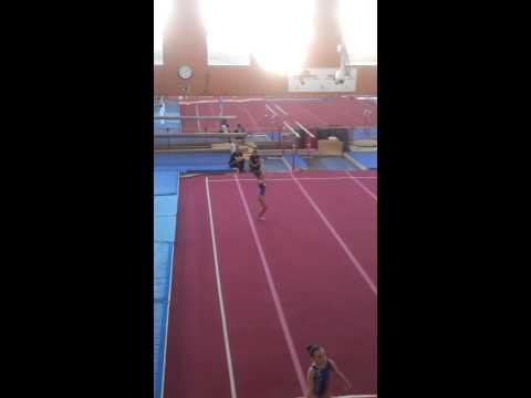 Lluci campeona de Baleares en aparato de suelo