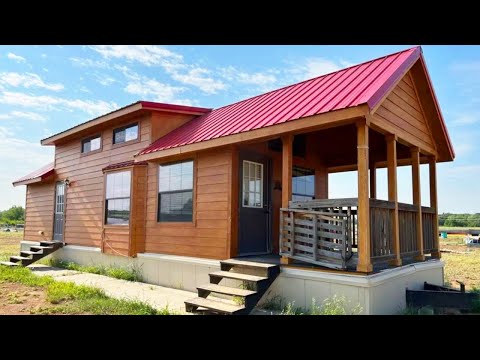 40’ CHARMING ELEGANT AND SUPER SPACIOUS TINY HOME HAS TWO ENTRANCES AND GORGEOUS DECK