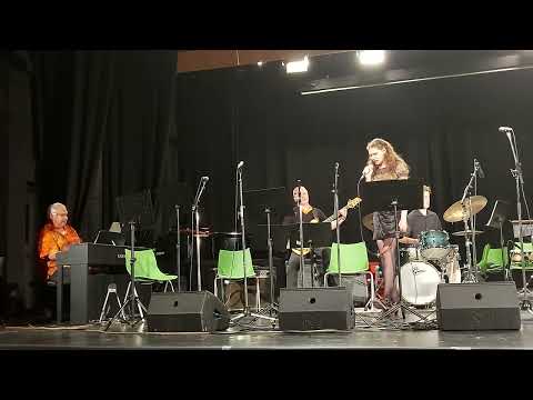 Dream A Little Dream Of Me