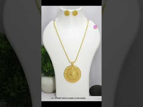 Artificial Pendant Set With Pearl Mala