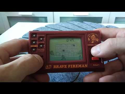 Game Watch Morioka Tokei - Brave Fireman