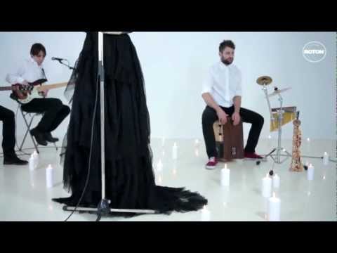 Alexandra Ungureanu - Cel mai frumos cadou (cu Stefan Orfescu, Marius Mirea, Gabriel Balasa)