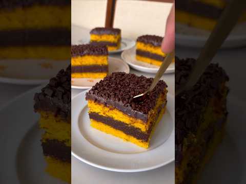 You've been making carrot cake wrong your whole life! MAKE THIS ONE 🥕🍫