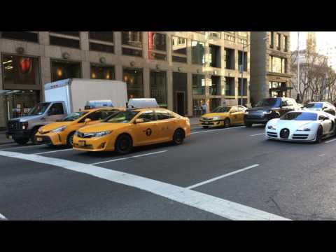 Bugatti Veyron - New York Manhattan 5th Ave