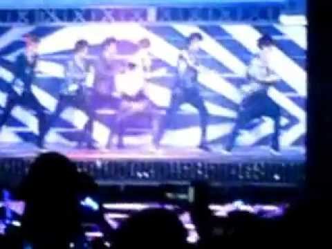 2012.09.22 SMTOWNJKT - EXO "MAMA"