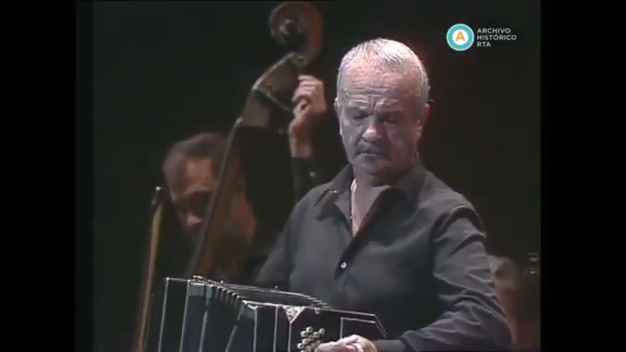 "Lunfardo" Astor Piazzolla y Milva en “Nuestro tango”, Teatro Ópera, Bs As, Argentina, Junio de 1985