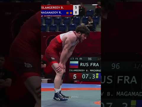 После этой схватки спортсмен одержал победу в полуфинале и будет бороться за золотую медаль!